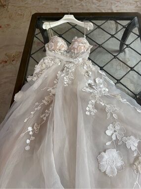 Liz Martinez Maria Wedding dress with Floral Appliqué